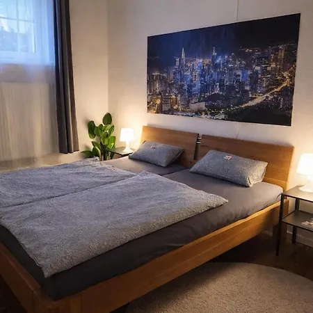 Apartment Urban Hideaway - Stylish Downtown