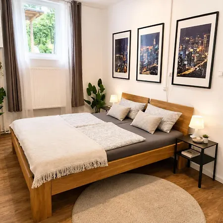 Urban Hideaway - Stylish Downtown Appartement Wels
